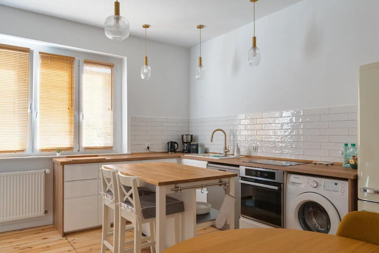 Sikorskiego 2-Bedroom Apartment Poznan