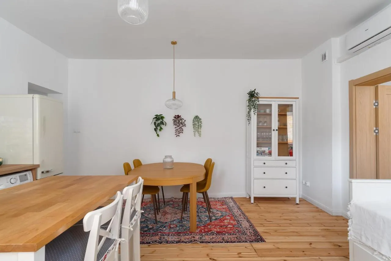 Sikorskiego 2-Bedroom Apartment Poznan Poland